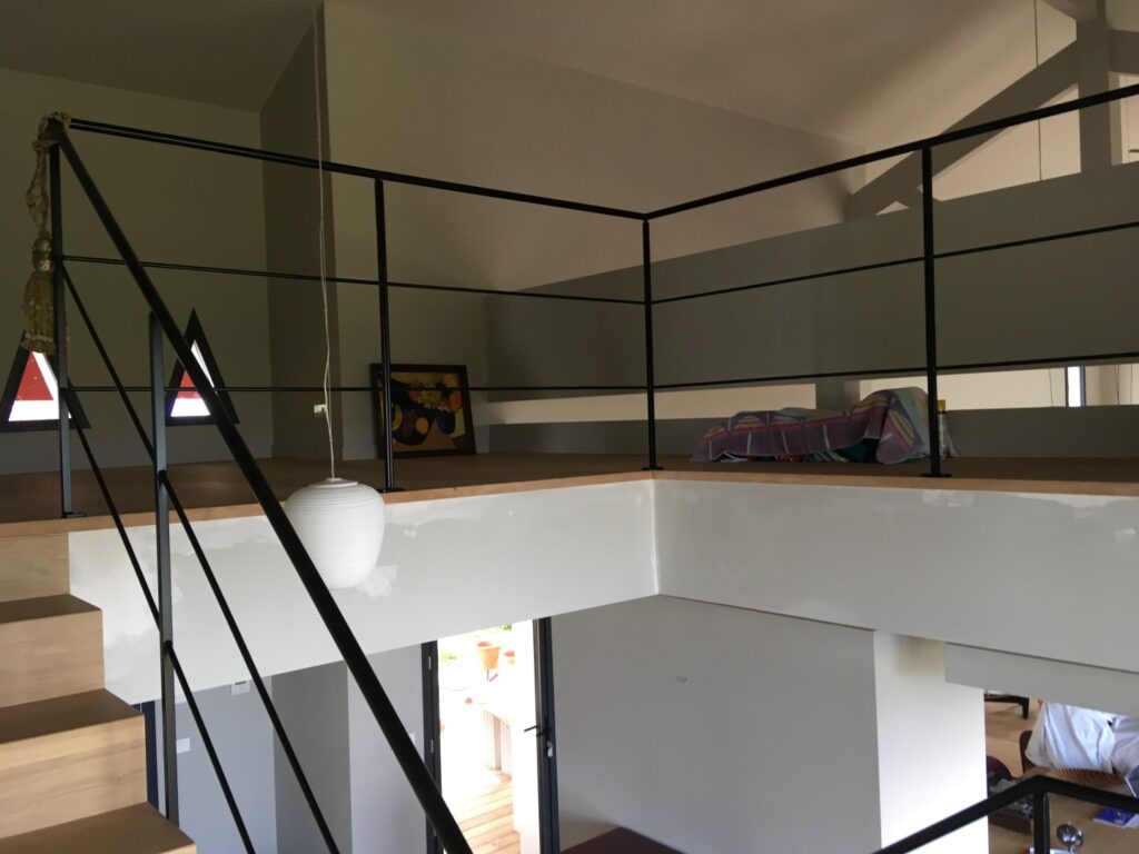 garde corps pour escaliers intérieurs dans les pyrénées atlantiques